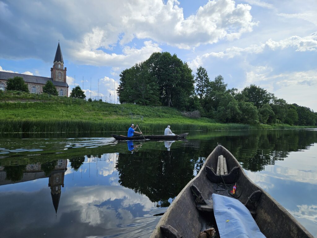 Haabjad Tori joel kirikuga